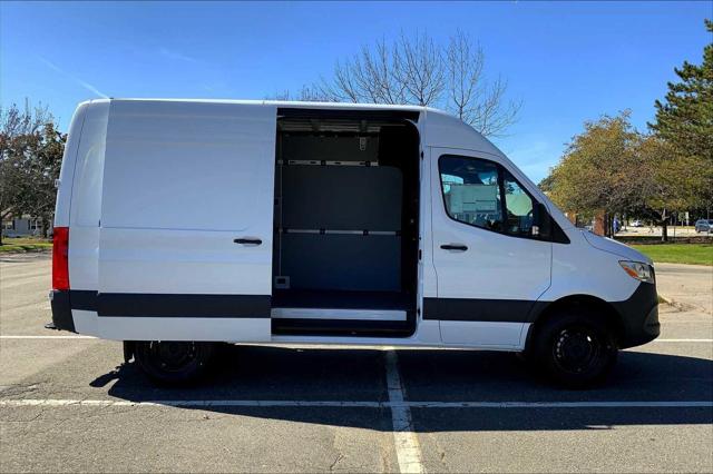 2026 Mercedes-Benz Sprinter Cargo Van Standard Roof 4-Cyl Diesel HO