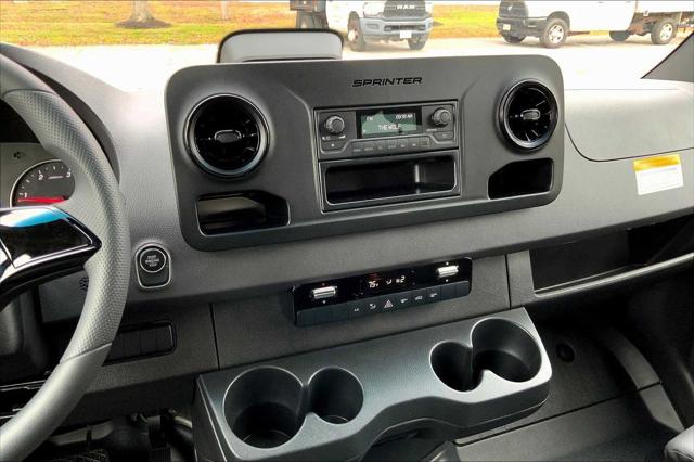 2026 Mercedes-Benz Sprinter Crew Van Standard Roof 4-Cyl Diesel HO