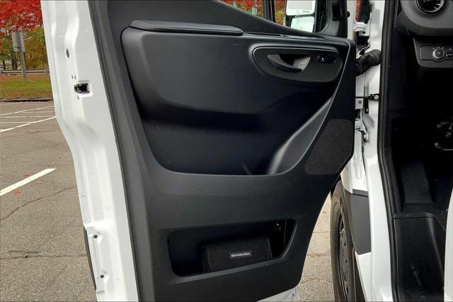2026 Mercedes-Benz Sprinter Crew Van Standard Roof 4-Cyl Diesel HO