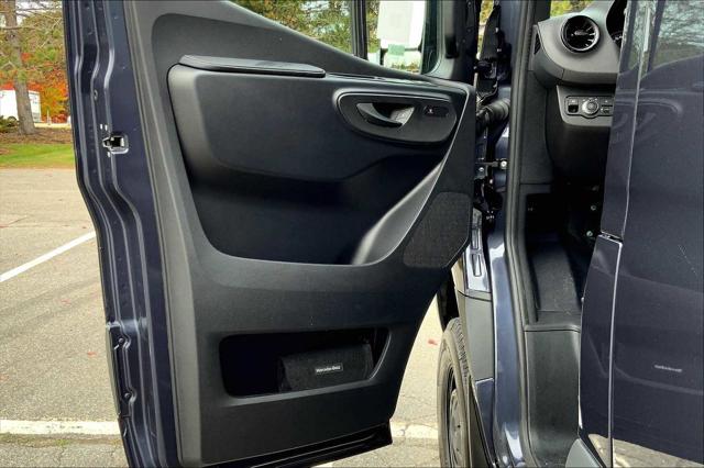 2026 Mercedes-Benz Sprinter Cargo Van Standard Roof 4-Cyl Diesel HO