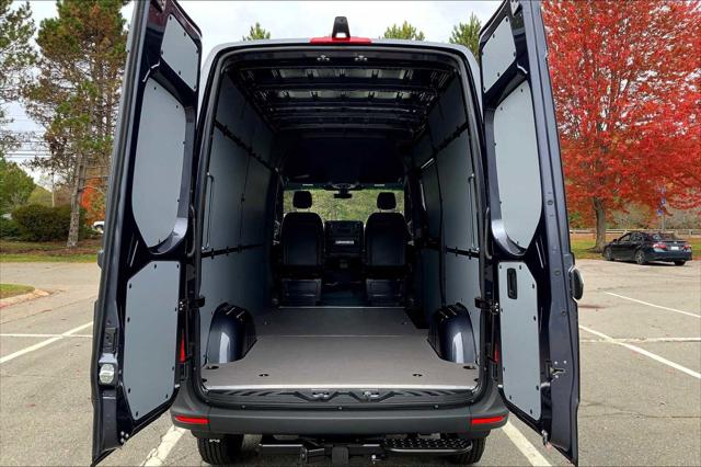 2026 Mercedes-Benz Sprinter Cargo Van Standard Roof 4-Cyl Diesel HO