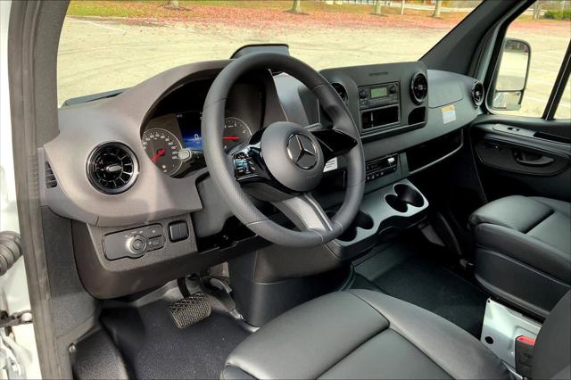 2026 Mercedes-Benz Sprinter Cargo Van Standard Roof 4-Cyl Diesel HO