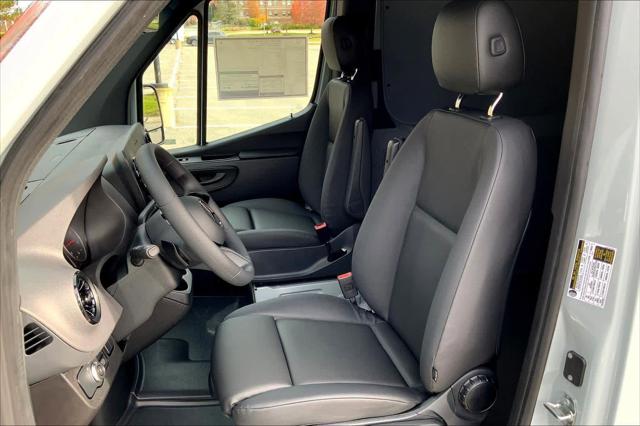 2026 Mercedes-Benz Sprinter Cargo Van Standard Roof 4-Cyl Diesel HO