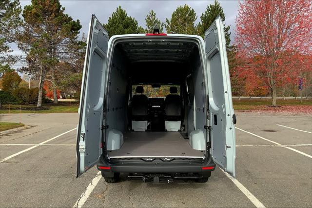 2026 Mercedes-Benz Sprinter Cargo Van Standard Roof 4-Cyl Diesel HO