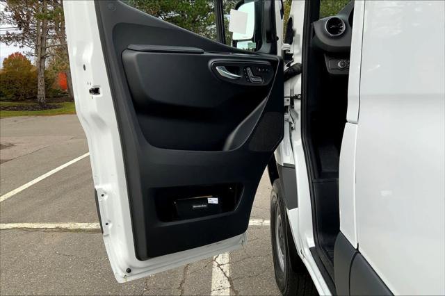 2026 Mercedes-Benz Sprinter Cargo Van Standard Roof 4-Cyl Diesel HO