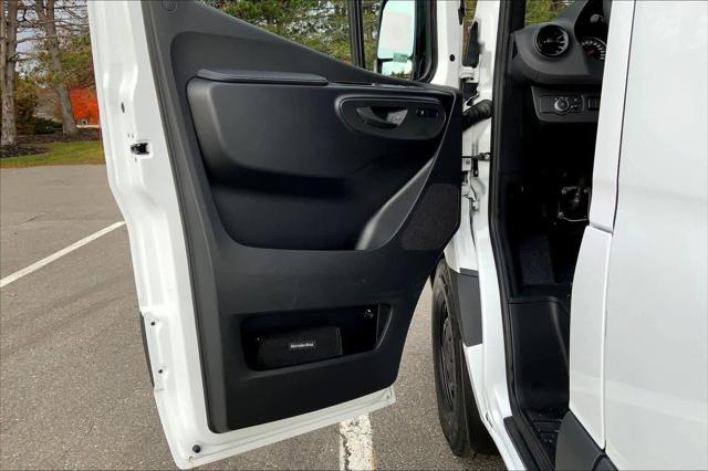2026 Mercedes-Benz Sprinter Cargo Van Standard Roof 4-Cyl Diesel