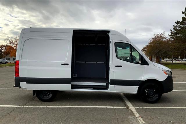 2026 Mercedes-Benz Sprinter Cargo Van Standard Roof 4-Cyl Diesel
