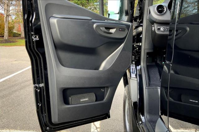 2026 Mercedes-Benz Sprinter Cargo Van Standard Roof 4-Cyl Diesel HO