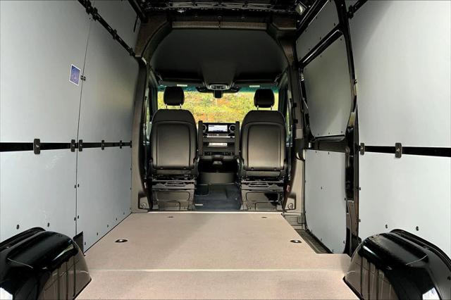 2026 Mercedes-Benz Sprinter Cargo Van Standard Roof 4-Cyl Diesel HO