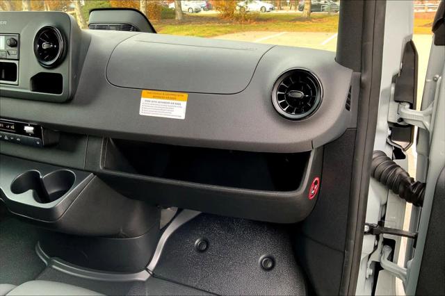 2026 Mercedes-Benz Sprinter Cargo Van Standard Roof 4-Cyl Diesel HO
