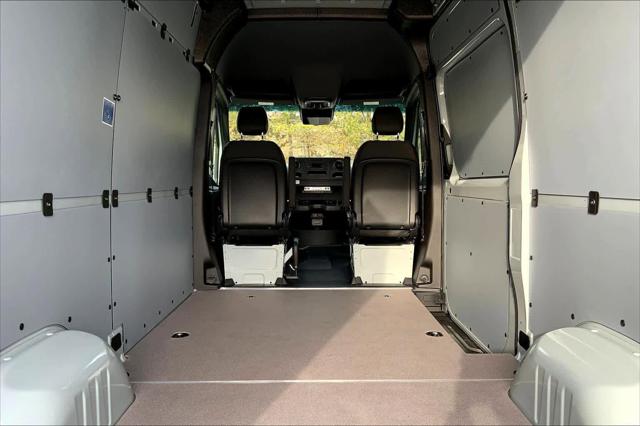 2026 Mercedes-Benz Sprinter Cargo Van Standard Roof 4-Cyl Diesel HO