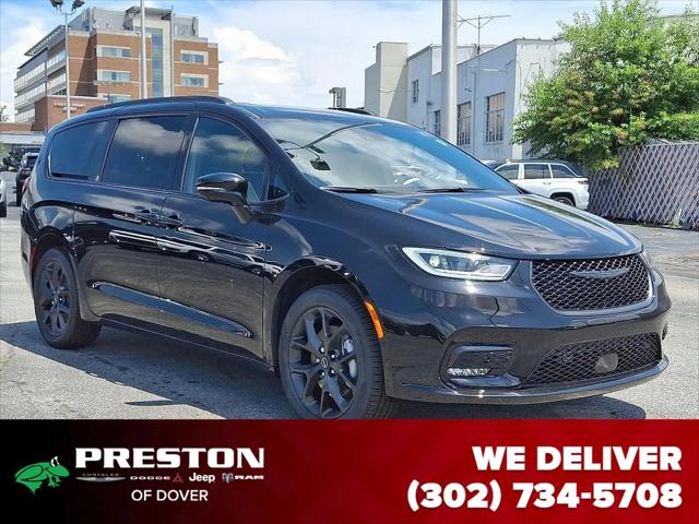 2025 Chrysler Pacifica Limited AWD