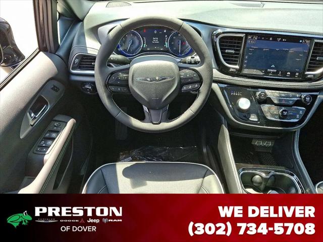 2025 Chrysler Pacifica Limited AWD