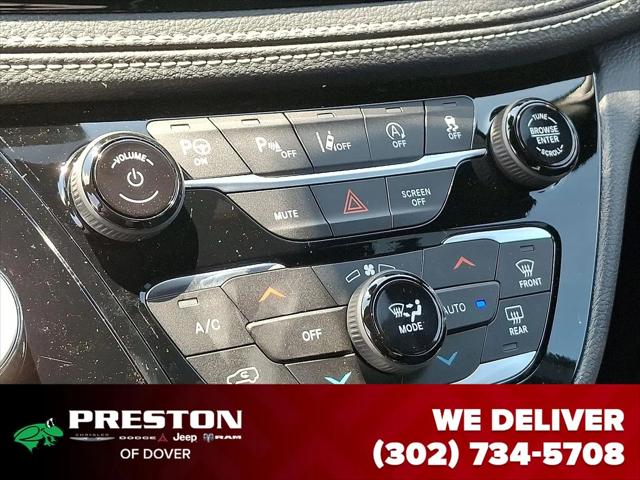 2025 Chrysler Pacifica Limited AWD