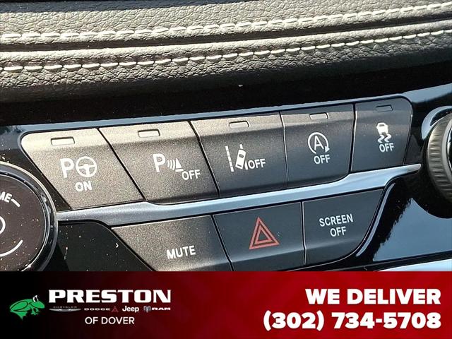 2025 Chrysler Pacifica Limited AWD