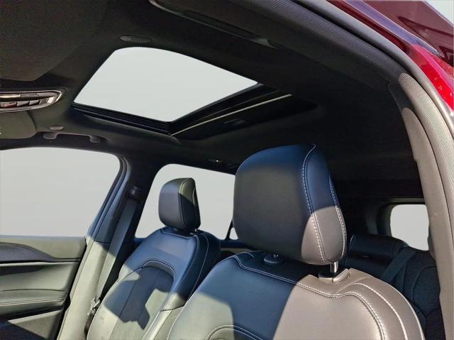 2025 Jeep Grand Cherokee Altitude X 4x4