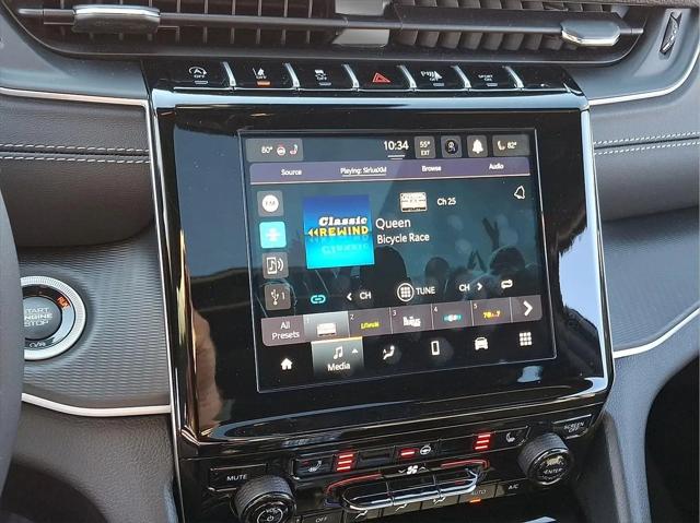 2025 Jeep Grand Cherokee Altitude X 4x4