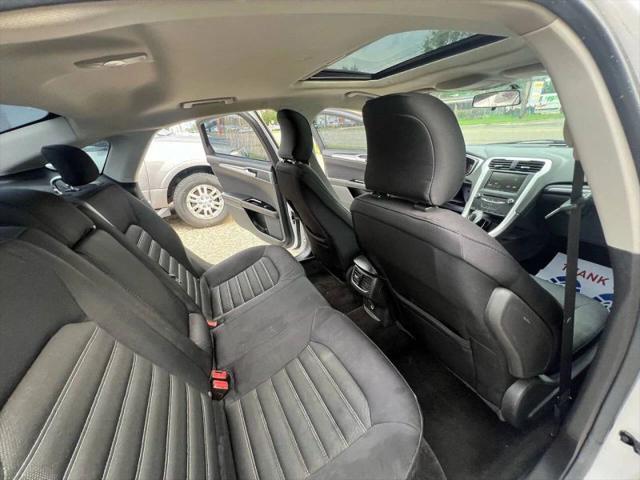 2015 Ford Fusion SE