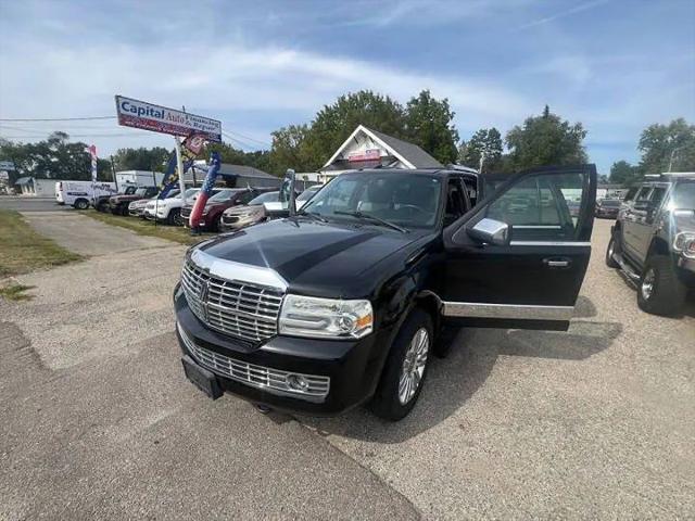 2011 Lincoln Navigator Base