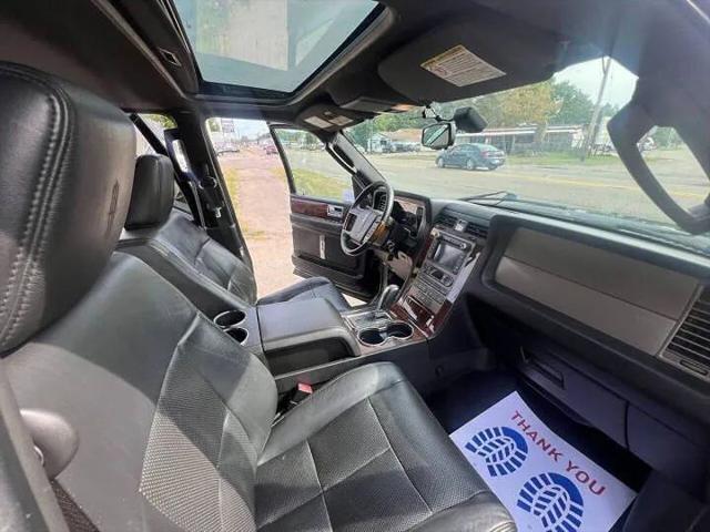 2011 Lincoln Navigator Base