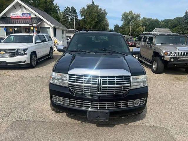 2011 Lincoln Navigator Base