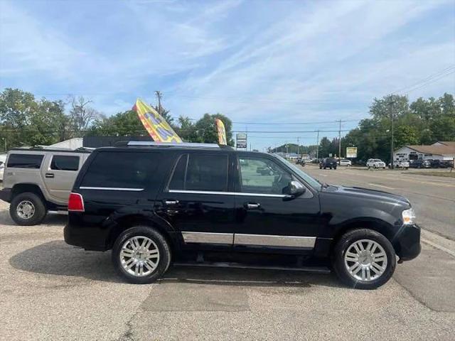 2011 Lincoln Navigator Base