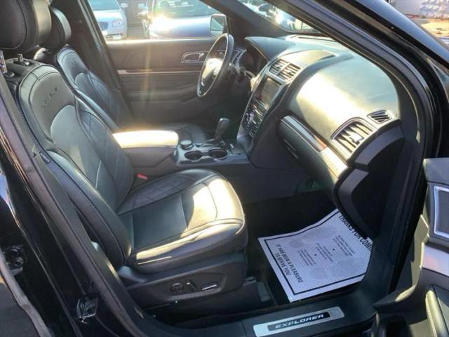 2017 Ford Explorer Platinum