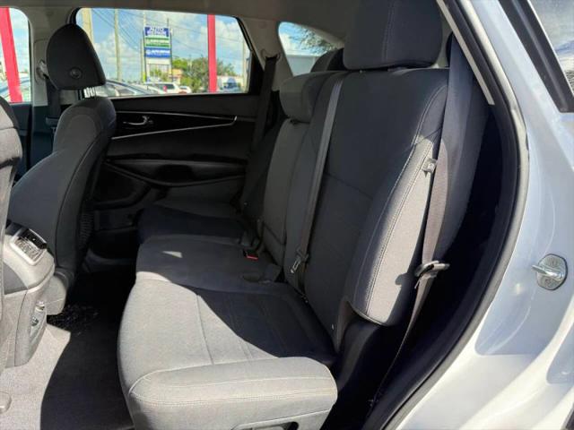 2020 Kia Sorento 3.3L LX