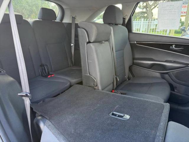 2020 Kia Sorento 3.3L LX
