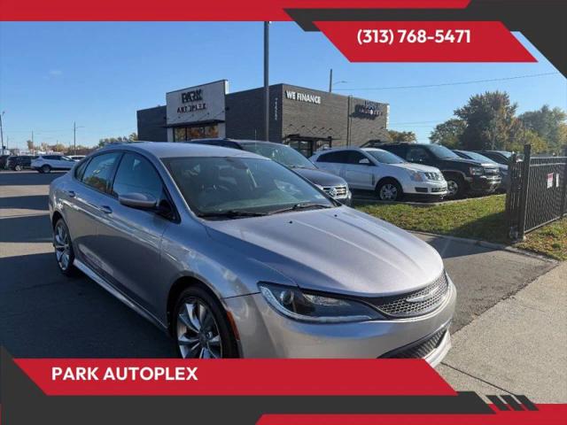 2015 Chrysler 200 S for sale in Lincoln Park, MI