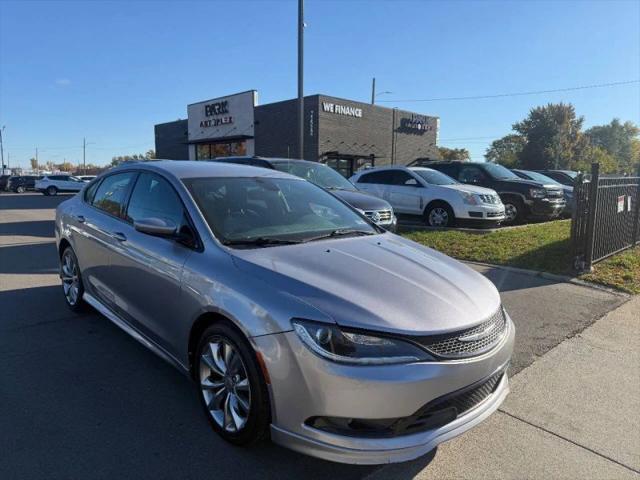 2015 Chrysler 200 S