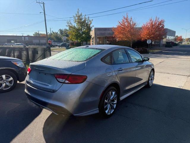 2015 Chrysler 200 S
