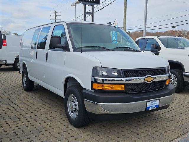 2025 Chevrolet Express Cargo Van RWD 2500 Regular Wheelbase WT