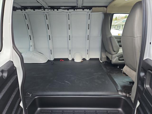2025 Chevrolet Express Cargo Van RWD 2500 Regular Wheelbase WT