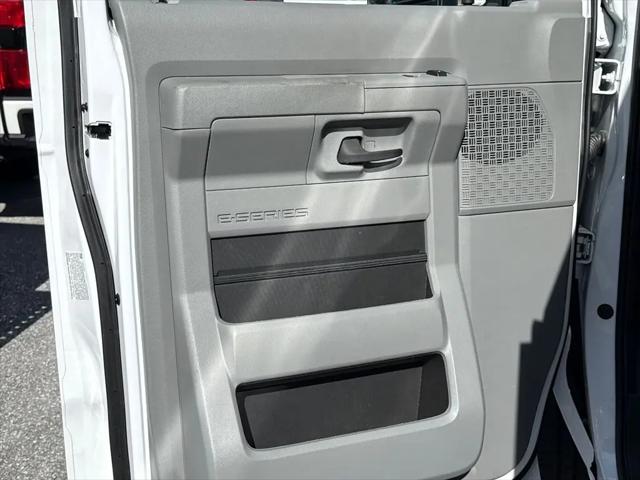2026 Ford E-350 Cutaway E-Series Cutaway