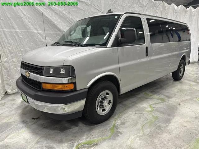 2017 Chevrolet Express LT for sale in Bethany, CT