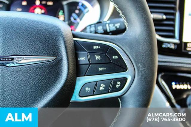 2024 Chrysler Pacifica Hybrid Select