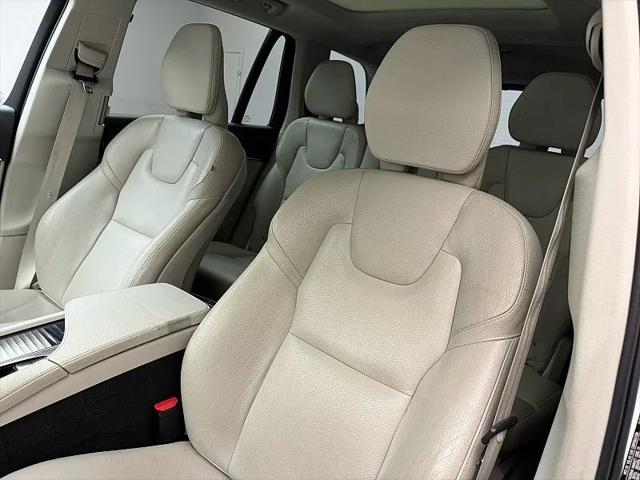 2019 Volvo XC90 T6 Momentum