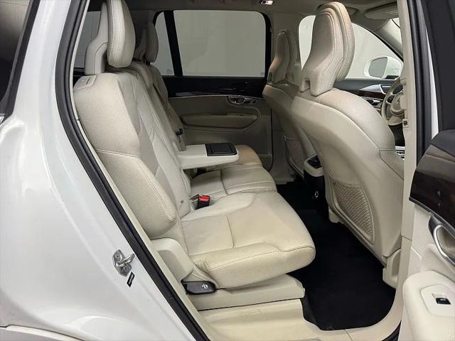 2019 Volvo XC90 T6 Momentum