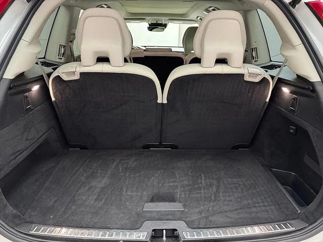 2019 Volvo XC90 T6 Momentum