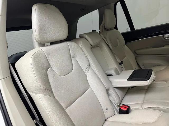 2019 Volvo XC90 T6 Momentum