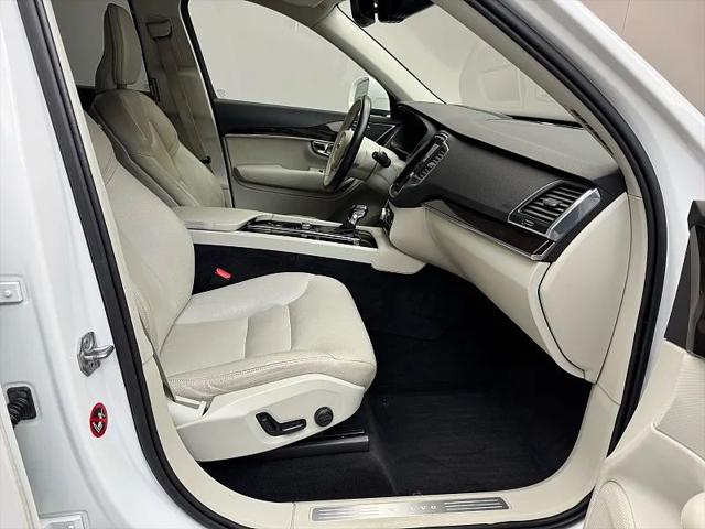 2019 Volvo XC90 T6 Momentum