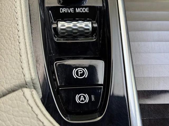 2019 Volvo XC90 T6 Momentum