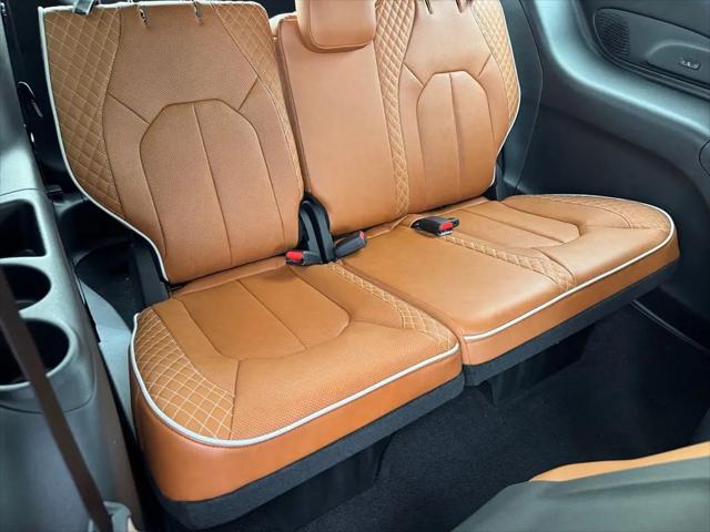 2026 Chrysler Pacifica Pinnacle AWD