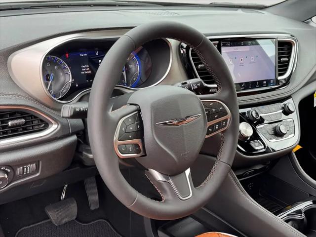 2026 Chrysler Pacifica Pinnacle AWD