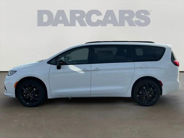 2026 Chrysler Pacifica Limited AWD