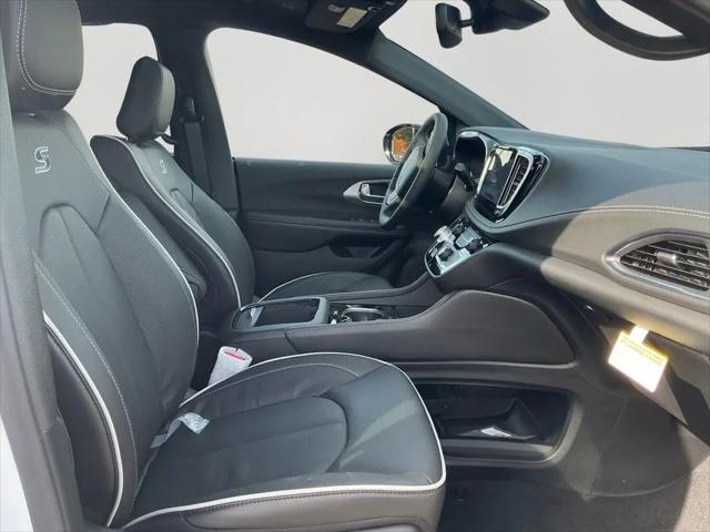 2026 Chrysler Pacifica Limited AWD
