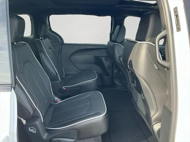 2026 Chrysler Pacifica Limited AWD
