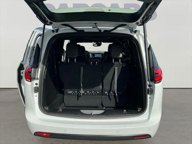 2026 Chrysler Pacifica Limited AWD