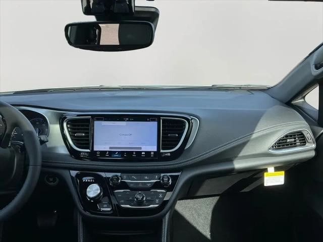 2026 Chrysler Pacifica Limited AWD